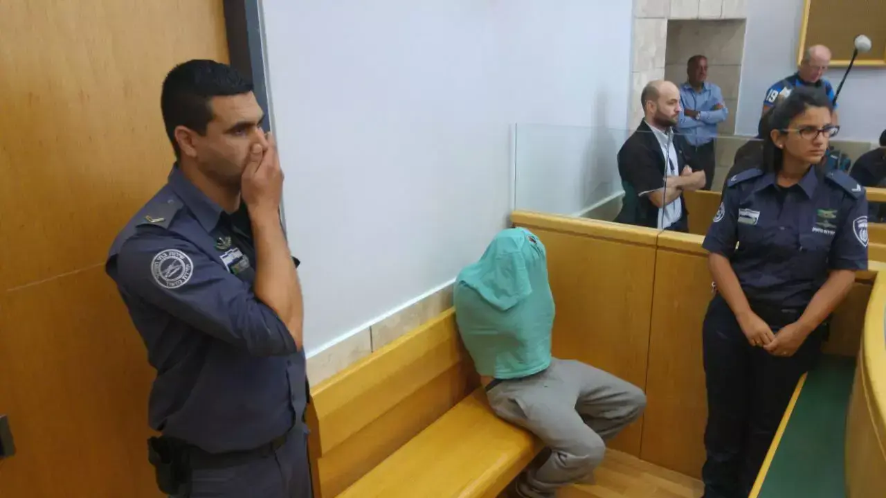 אמל אבו סאלח, חשוד במעורבות בלינץ' במג'דל שמס, בית משפט השלום נצרת, 10 באוגוסט 2015 אמל אבו סאלח, חשוד במעורבות בלינץ' במג'דל שמס, בית משפט השלום נצרת, 10 באוגוסט 2015