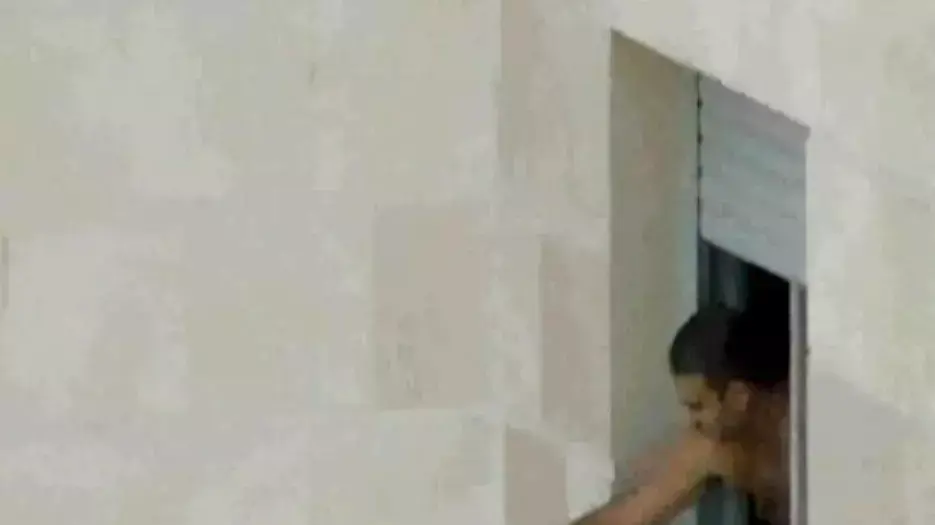 דיירים באשקלון תועדו משחיתים רכוש של שכניהם, אוגוסט 2015 דיירים באשקלון תועדו משחיתים רכוש של שכניהם, אוגוסט 2015