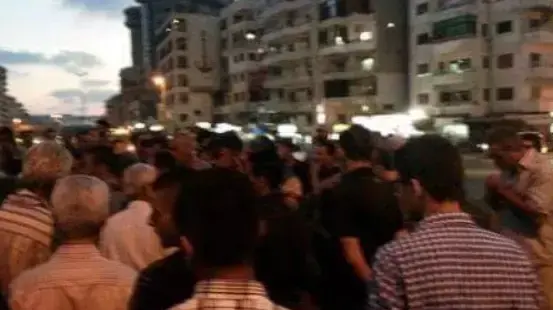 הפגנה בלאטקייה בדרישה לעצור את סלימאן אסד הפגנה בלאטקייה בדרישה לעצור את סלימאן אסד