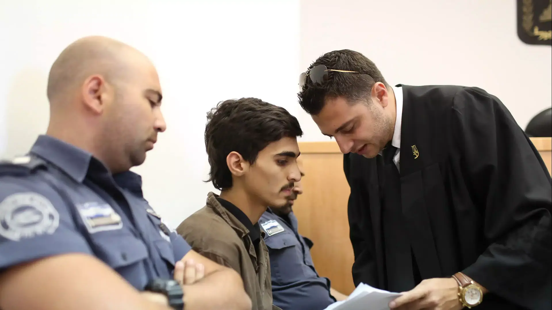פארס שריתח נאשם בגין ניסיון הצטרפות לארגון דאעש, בית משפט המחוזי ירושלים, 13 באוגוסט 2015 פארס שריתח נאשם בגין ניסיון הצטרפות לארגון דאעש, בית משפט המחוזי ירושלים, 13 באוגוסט 2015