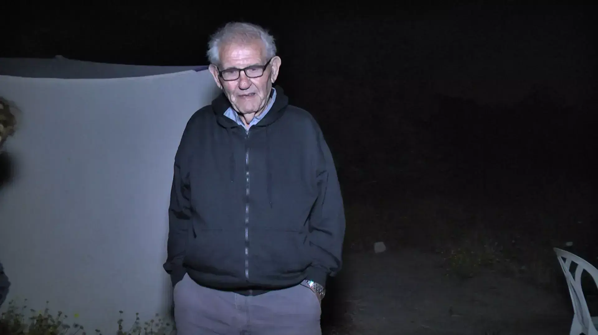יפרח לזרוביץ' ישן במקום שהיה ביתו בעתלית יפרח לזרוביץ' ישן במקום שהיה ביתו בעתלית