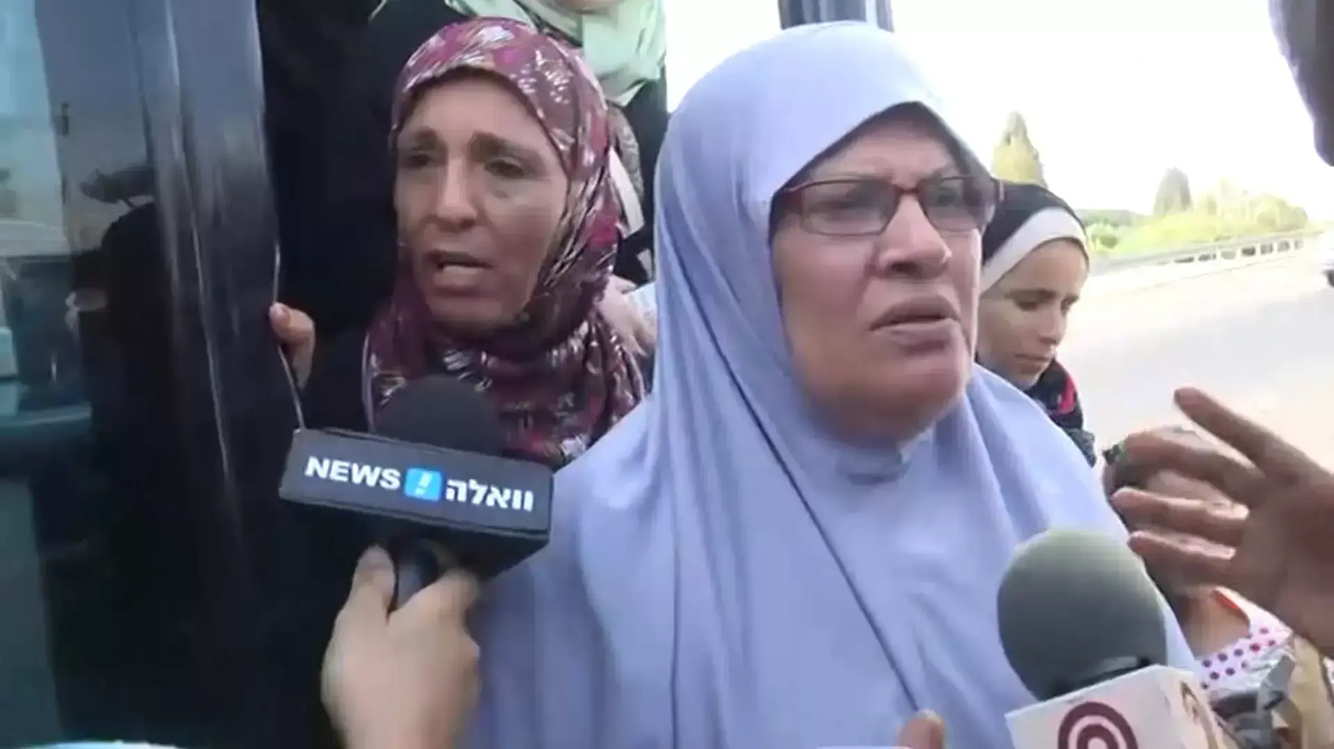 פטמה תושבת טול כרם מבקר בן משפחה בכלא הדרים פטמה תושבת טול כרם מבקר בן משפחה בכלא הדרים