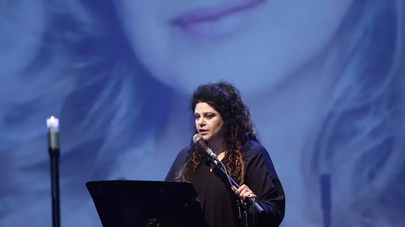 הצבת ארונה של רמה מסינגר הצבת ארונה של רמה מסינגר