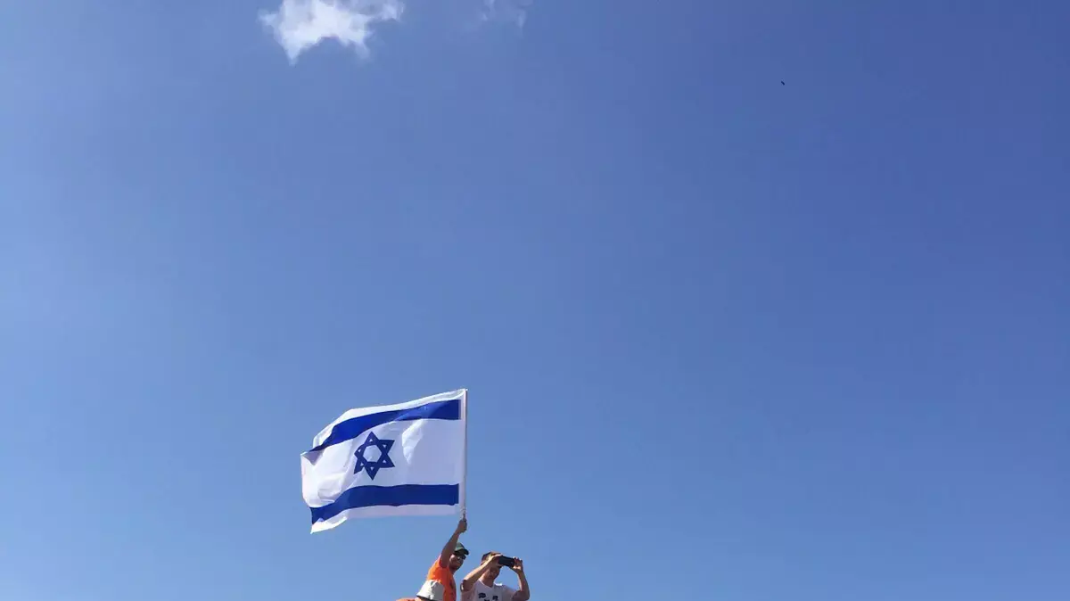הפגנת חקלאים על הסעיפים החקלאיים שצפויים להיכנס לחוק ההסדרים, תל עדשים, 20 באוגוסט 2015 הפגנת חקלאים על הסעיפים החקלאיים שצפויים להיכנס לחוק ההסדרים, תל עדשים, 20 באוגוסט 2015