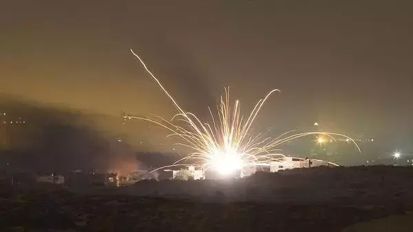 תמונה מהפצצה ישראלית על עמדה סורית בעקבות ירי הרקטות תמונה מהפצצה ישראלית על עמדה סורית בעקבות ירי הרקטות
