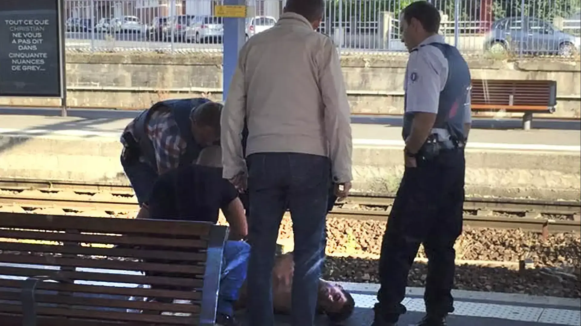 אוגוסט 2015, תקרית ירי בצרפת טרור רכבת אמריקנים נטרלו את הטרוריסט אוגוסט 2015, תקרית ירי בצרפת טרור רכבת אמריקנים נטרלו את הטרוריסט