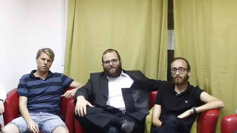 מפגש חרדים ולהט"בים בברנוער, אוגוסט 2015 מפגש חרדים ולהט"בים בברנוער, אוגוסט 2015