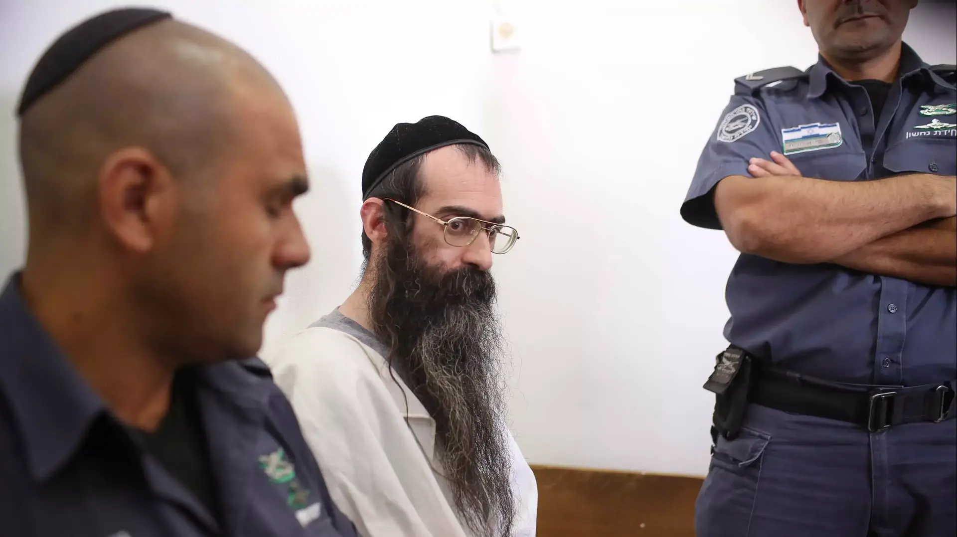 ישי שליסל, מגיע לכתב האישום במחוזי ירושלים. אוגוסט 2015 ישי שליסל, מגיע לכתב האישום במחוזי ירושלים. אוגוסט 2015