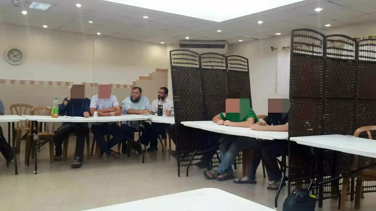 פעילי ימין בכנס נגד צווים מנהליים במתנ"ס בנוף איילון, אוגוסט 2015 פעילי ימין בכנס נגד צווים מנהליים במתנ"ס בנוף איילון, אוגוסט 2015