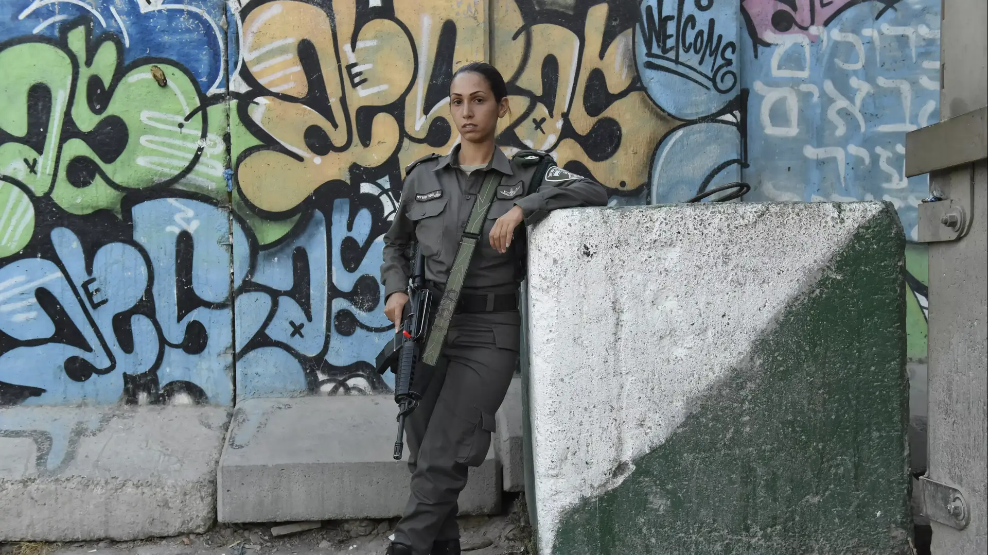 חיילות מגב בסיור חברון ובבית כנסת, 2015 חיילות מגב בסיור חברון ובבית כנסת, 2015