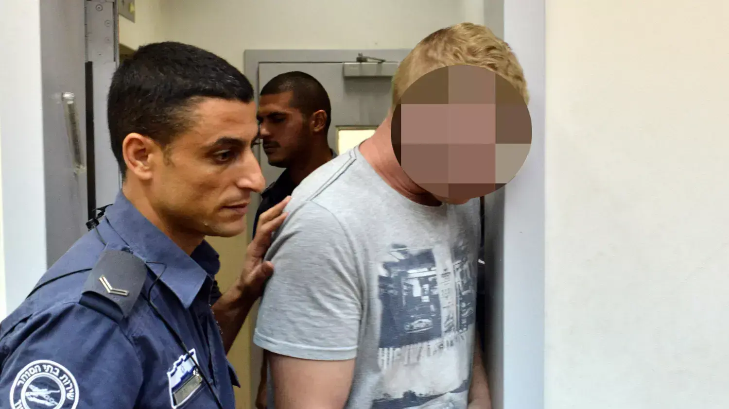 הארכת מעצר להורים החשודים בטלטול בנם התינוק. בית משפט השלום ראשל"צ. ספטמבר 2015 הארכת מעצר להורים החשודים בטלטול בנם התינוק. בית משפט השלום ראשל"צ. ספטמבר 2015
