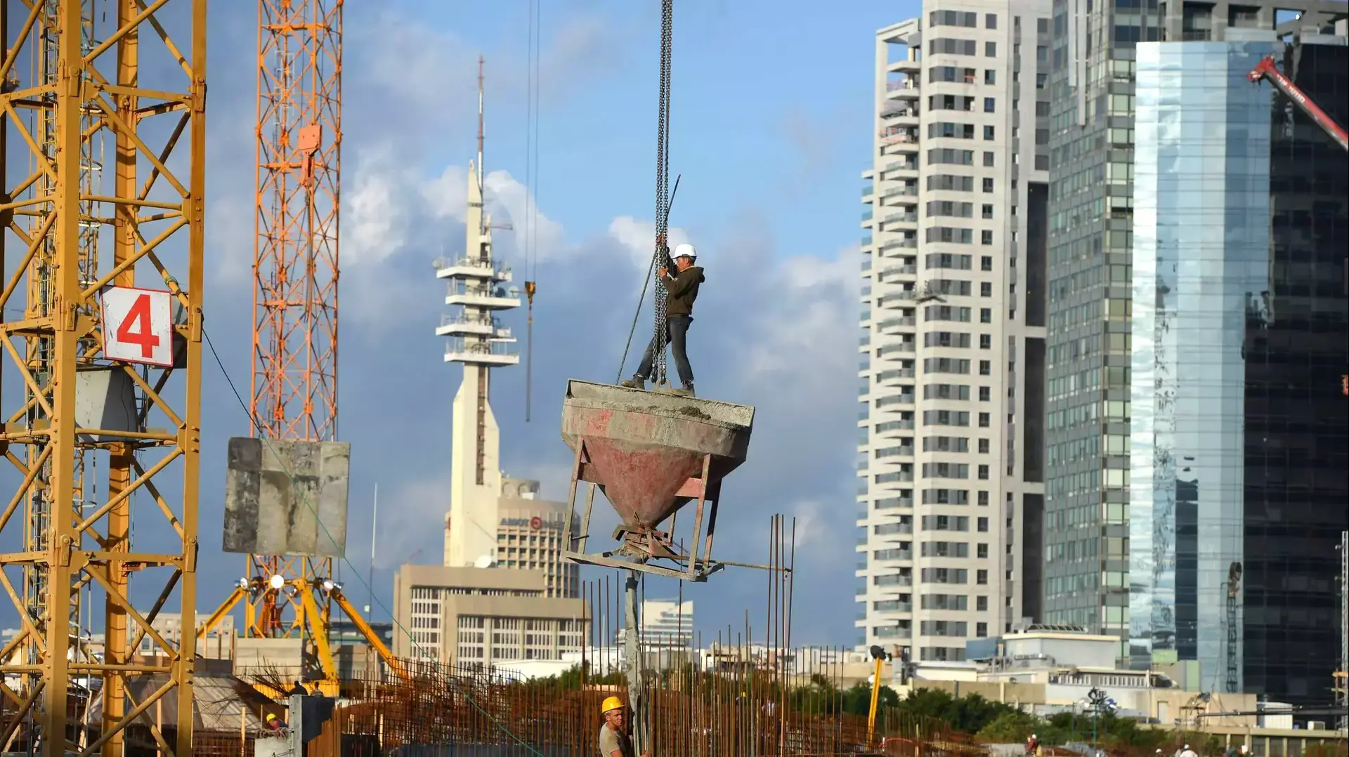 בנייה במתחם השוק הסיטונאי, תל אביב, 1 בדצמבר 2014 בנייה במתחם השוק הסיטונאי, תל אביב, 1 בדצמבר 2014