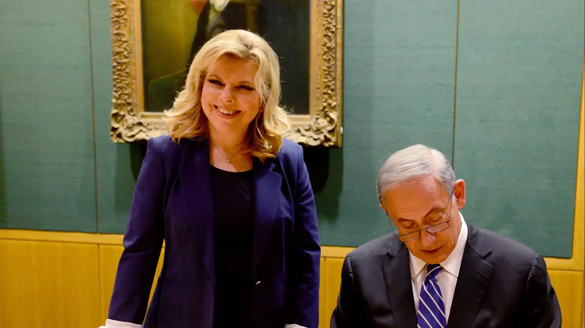 ראש הממשלה בנימין נתניהו ורעייתו שרה ביקרו בספרייה הלאומית בלונדון, שם הוצגו בפניהם הצהרת בלפור המקורית וכן אחד מספריו של אביו של ראש הממשלה. ספטמבר 2015