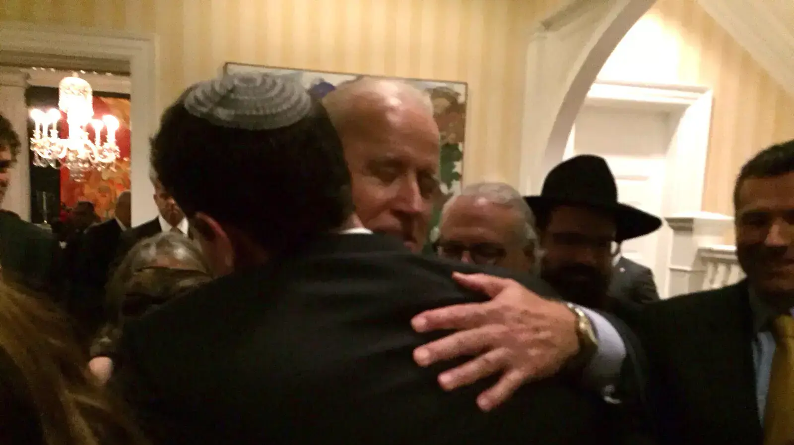 סגן נשיא ארצות הברית, ג'ו ביידן, באירוע הרמת כוסית של הקהילה היהודית בוושינגטון לכבוד ראש השנה. ספטמבר 2015 סגן נשיא ארצות הברית, ג'ו ביידן, באירוע הרמת כוסית של הקהילה היהודית בוושינגטון לכבוד ראש השנה. ספטמבר 2015