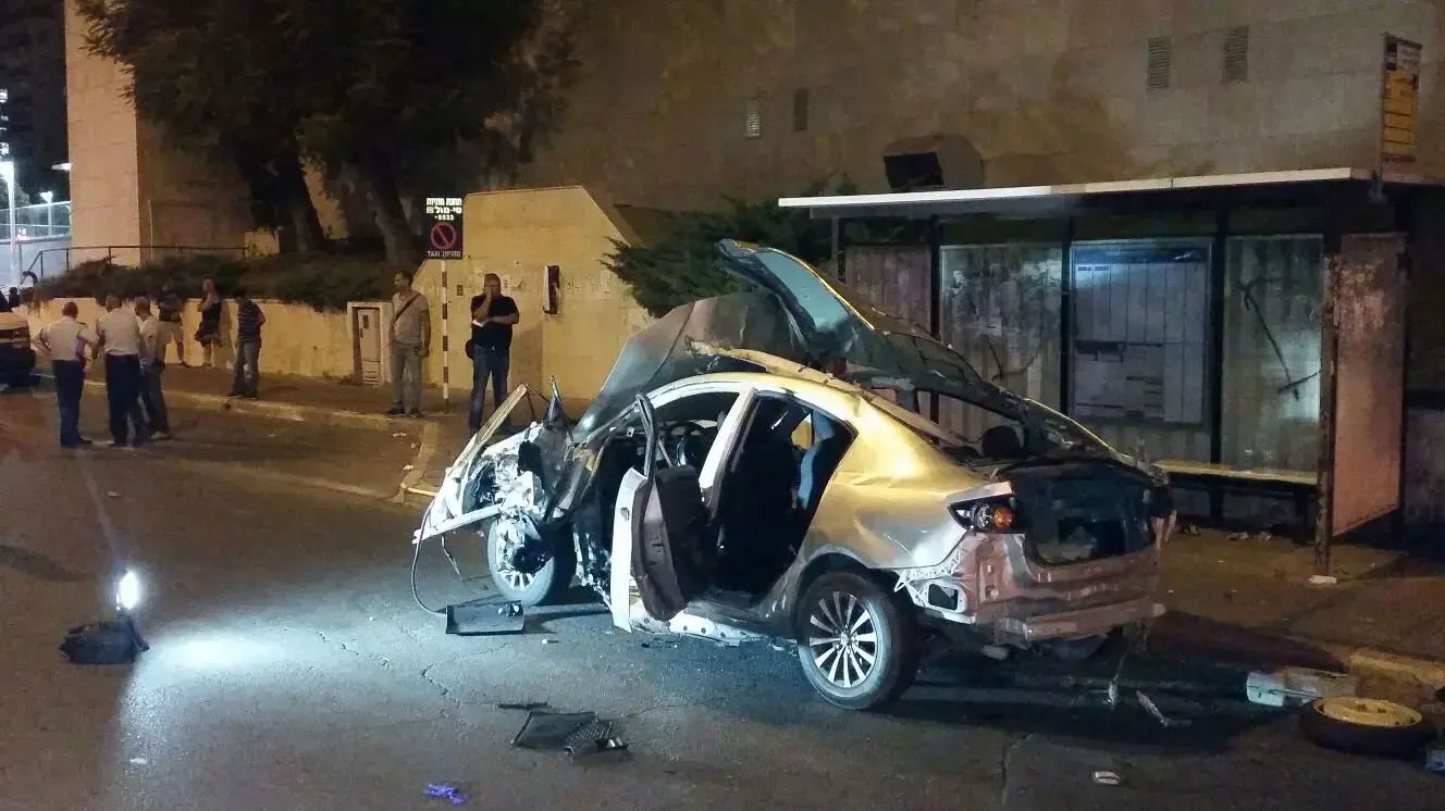 זירת פיצוץ כלי רכב באשדוד, ספטמבר 2015 זירת פיצוץ כלי רכב באשדוד, ספטמבר 2015