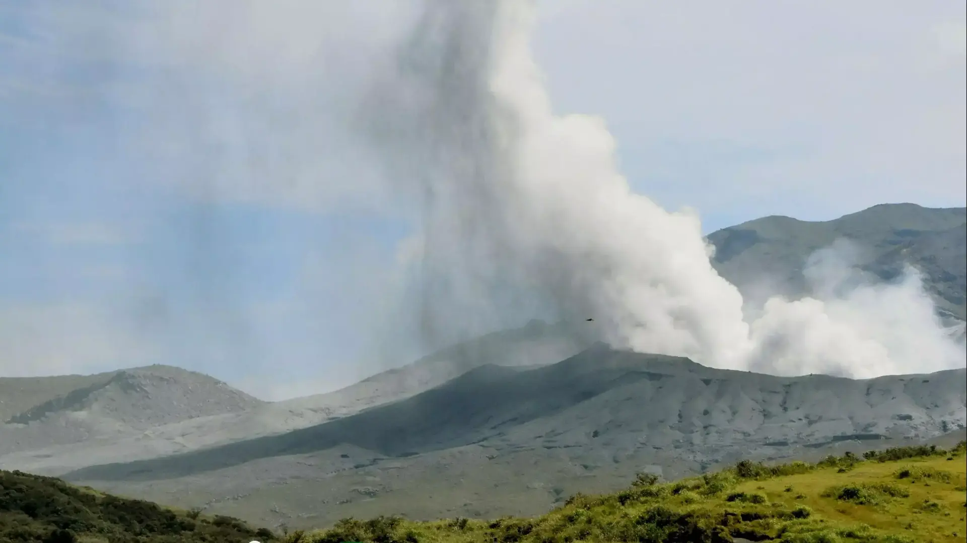 התפרצות הר הגעש אסו בדרום יפן, 14 בספטמבר 2015