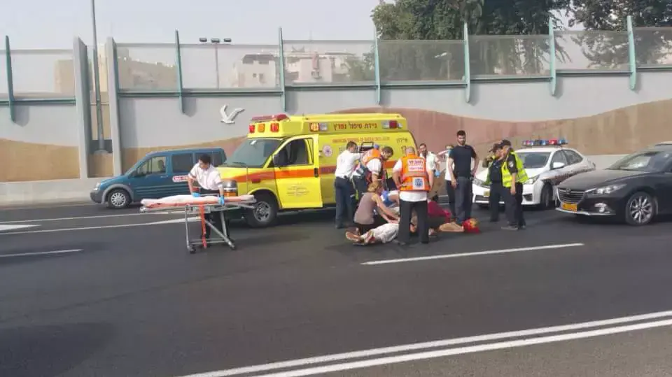 אופנוען נפצע בתאונת פגע וברח במחלף וולפסון, ספטמבר 2015 אופנוען נפצע בתאונת פגע וברח במחלף וולפסון, ספטמבר 2015