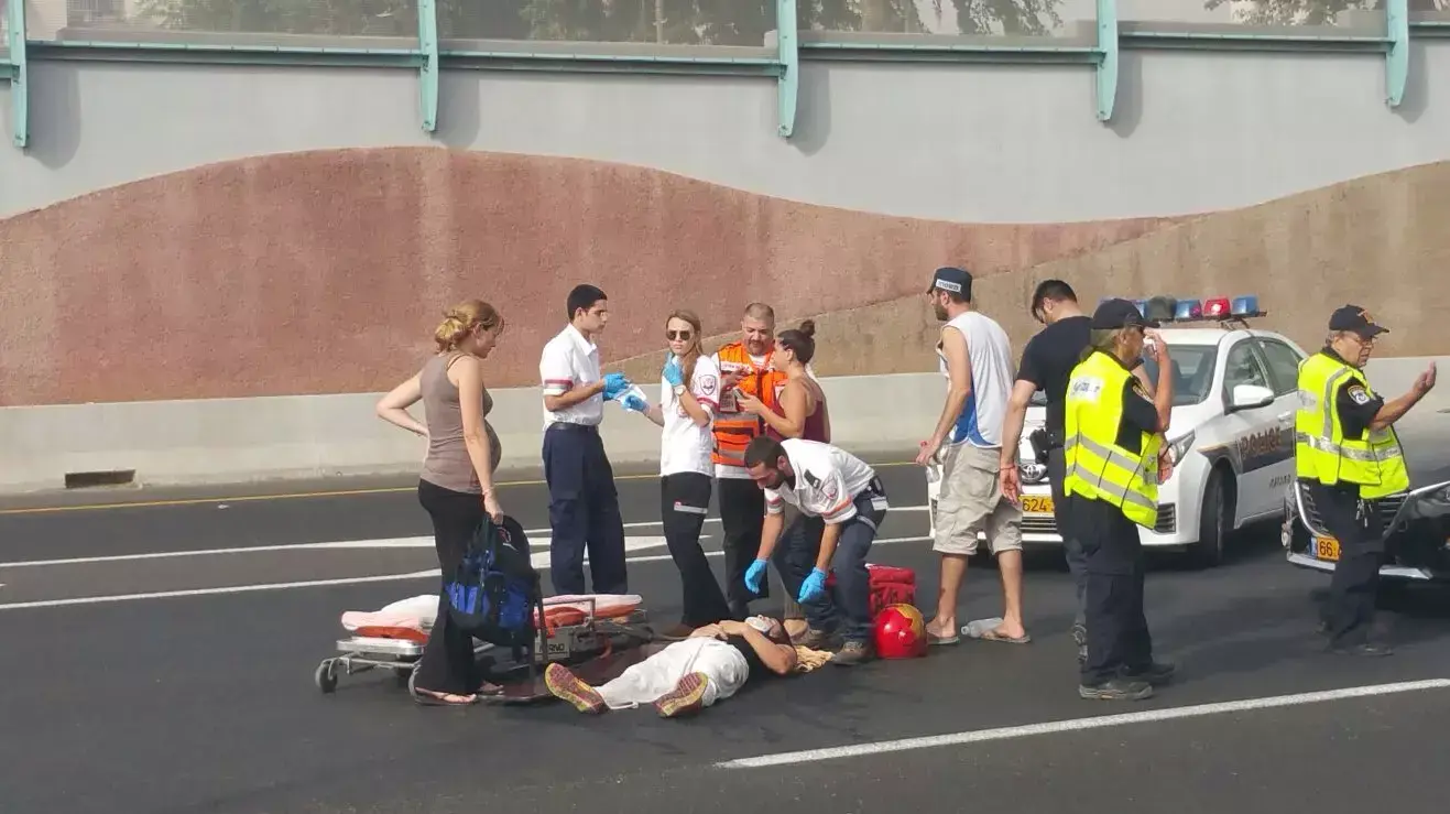 תאונת פגע וברח בסמוך לצומת וולפסון שבחולון, 15 בספטמבר 2015 תאונת פגע וברח בסמוך לצומת וולפסון שבחולון, 15 בספטמבר 2015