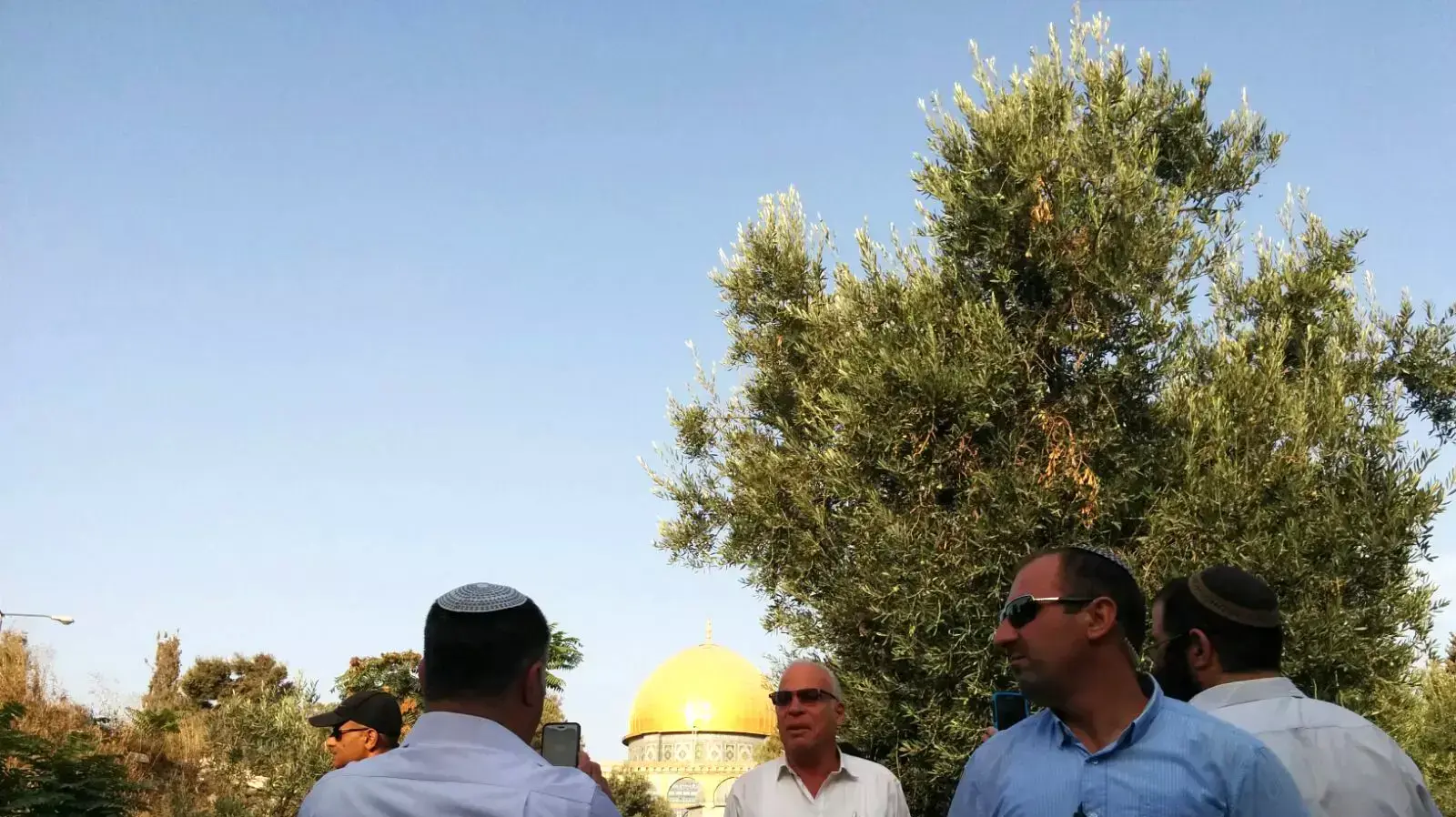 שר החקלאות אורי אריאל בהר הבית, ספטמבר 2015 שר החקלאות אורי אריאל בהר הבית, ספטמבר 2015