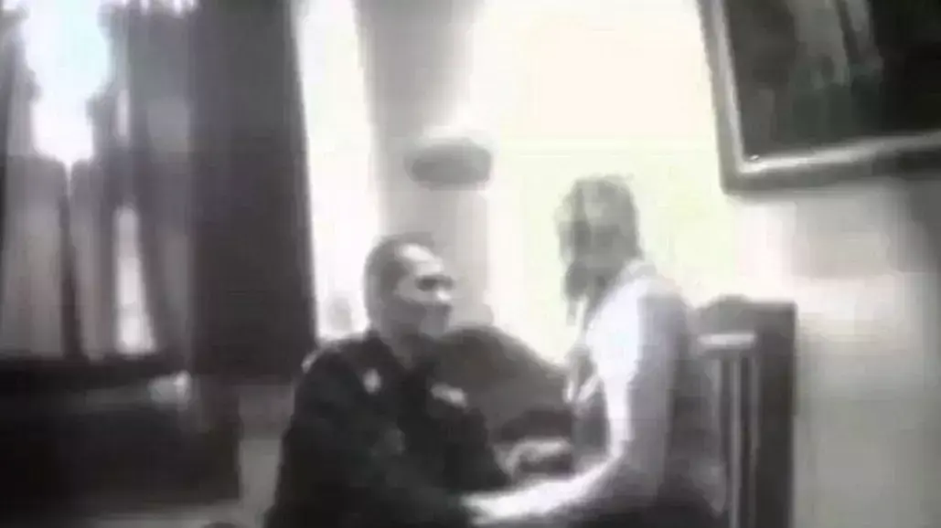 אסיר רוסי קיים יחסי מין בכלא עם פעילה לזכויות אדם אסיר רוסי קיים יחסי מין בכלא עם פעילה לזכויות אדם