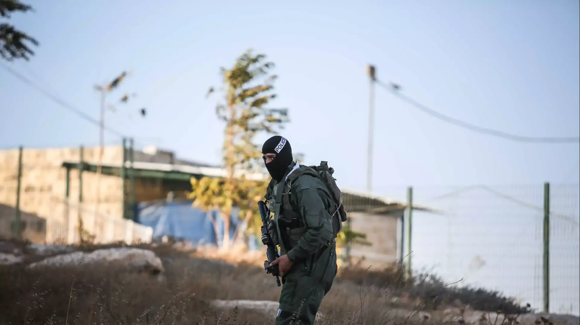 הפרות סדר בשכונת ג'בל מוכבר בדרום-מזרח ירושלים 18 בספטמבר 2015 הפרות סדר בשכונת ג'בל מוכבר בדרום-מזרח ירושלים 18 בספטמבר 2015
