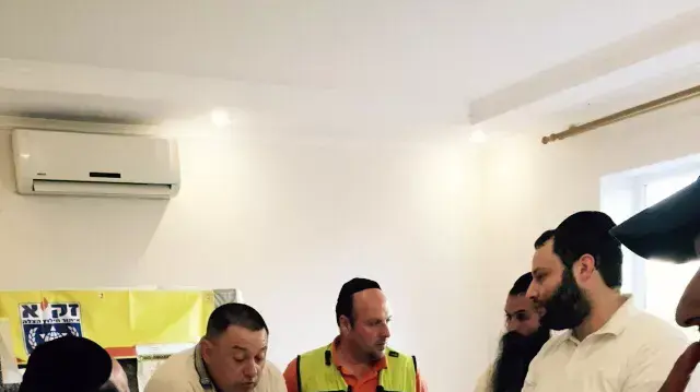 חיפושים אחר אמיר אוחנה שנעדר באומן שבאוקראינה, 18 ספטמבר 2015 חיפושים אחר אמיר אוחנה שנעדר באומן שבאוקראינה, 18 ספטמבר 2015