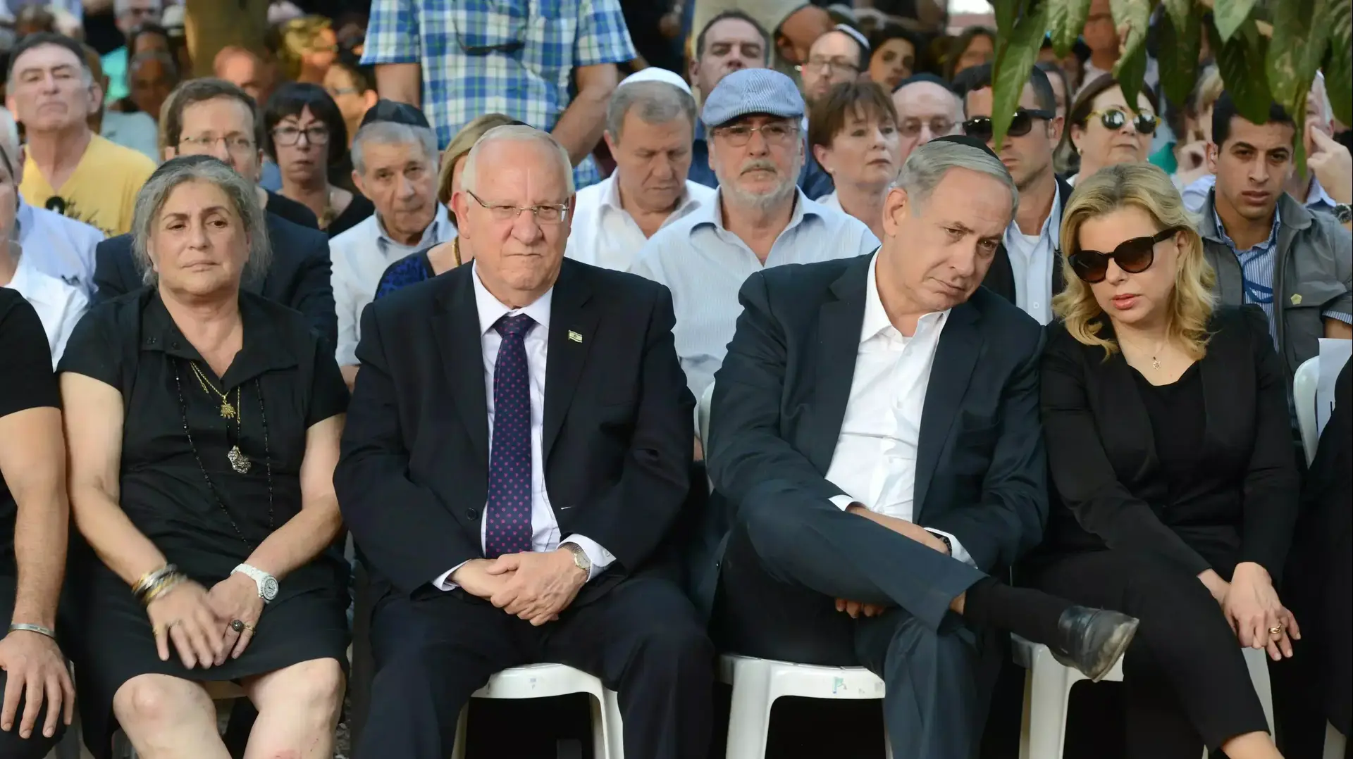 הלווית השופט מישאל חשין, בית העלמין קיבוץ גבעת השלושה, 20 בספטמבר 2015 הלווית השופט מישאל חשין, בית העלמין קיבוץ גבעת השלושה, 20 בספטמבר 2015