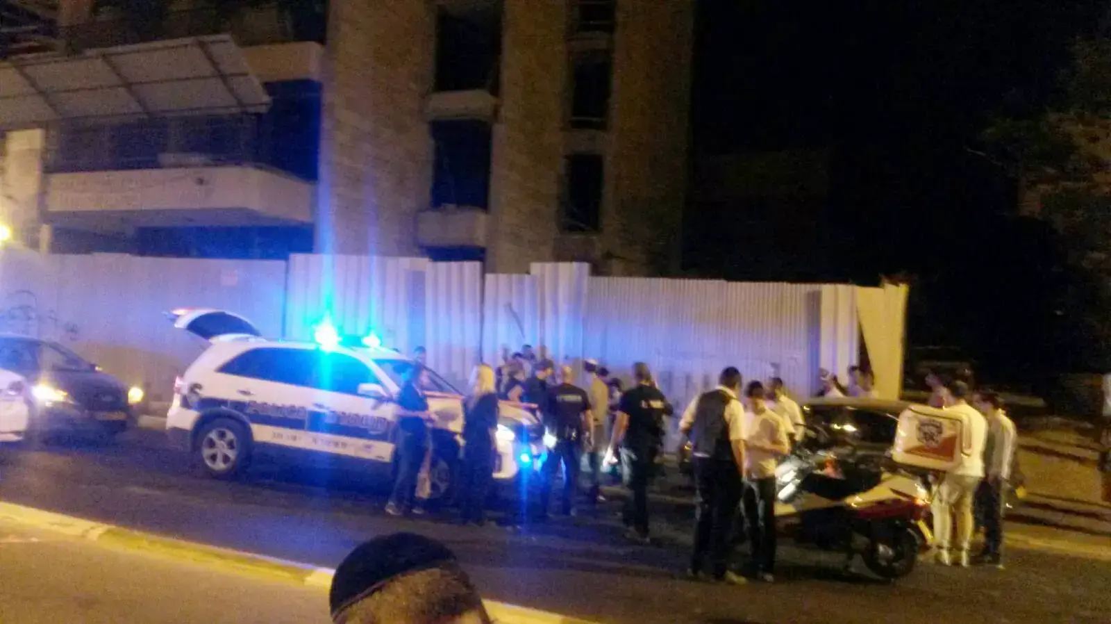 זירת קטטה שבה צעיר נדקר למוות במועדון ברחוב המלך ג'ורג' בירושלים. 25 בספטמבר 2015