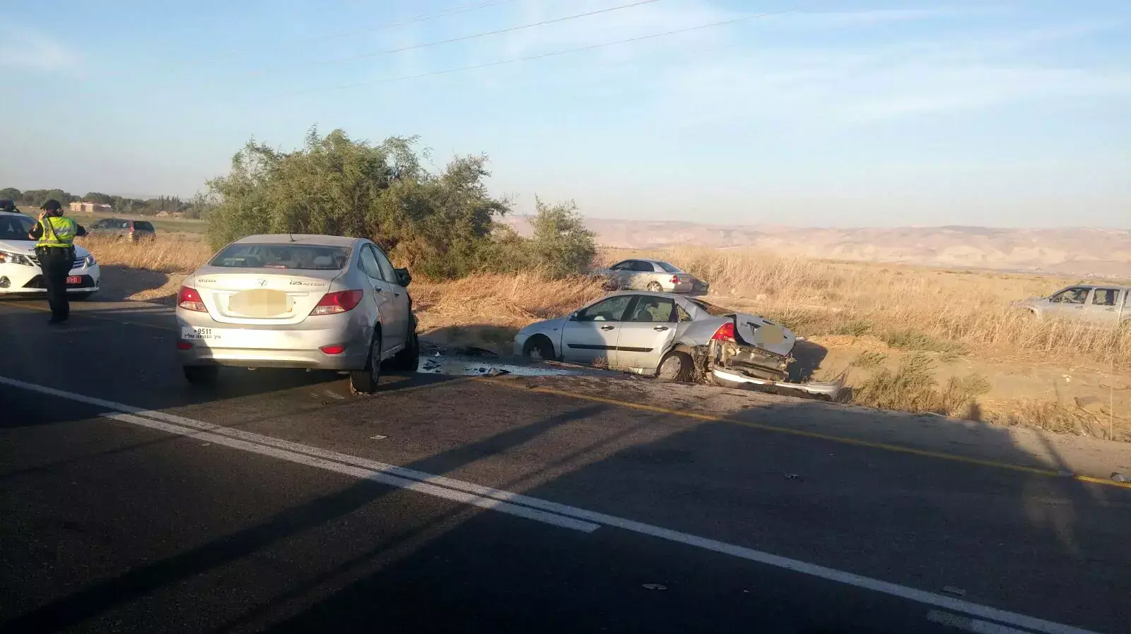 תאונת דרכים חזיתית בין שני כלי רכב בכביש 90 מדרום לצומת שלוחות, 27 בספטמבר 2015 תאונת דרכים חזיתית בין שני כלי רכב בכביש 90 מדרום לצומת שלוחות, 27 בספטמבר 2015