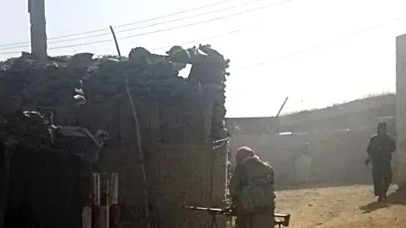 לוחם טליבאן בכיבוש העיר קונדוז שבאפגניסטן, 28 בפברואר 2015 לוחם טליבאן בכיבוש העיר קונדוז שבאפגניסטן, 28 בפברואר 2015