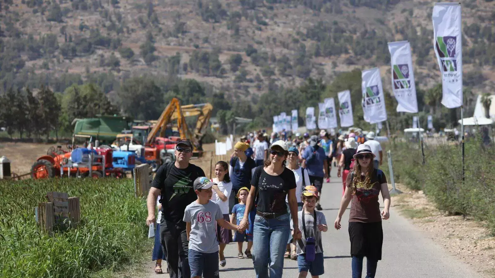 חוה"מ סוכות, פסטיבל החקלאות וההתיישבות באגמון החולה. ספטמבר 2015 חוה"מ סוכות, פסטיבל החקלאות וההתיישבות באגמון החולה. ספטמבר 2015