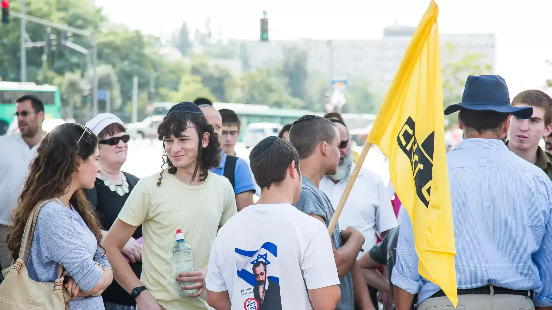 עצרת מחאה בגשר המיתרים בירושלים על רצח נעמה ואיתם הנקין בפיגוע ירי בשומרון 2 באוקטובר 2015 עצרת מחאה בגשר המיתרים בירושלים על רצח נעמה ואיתם הנקין בפיגוע ירי בשומרון 2 באוקטובר 2015
