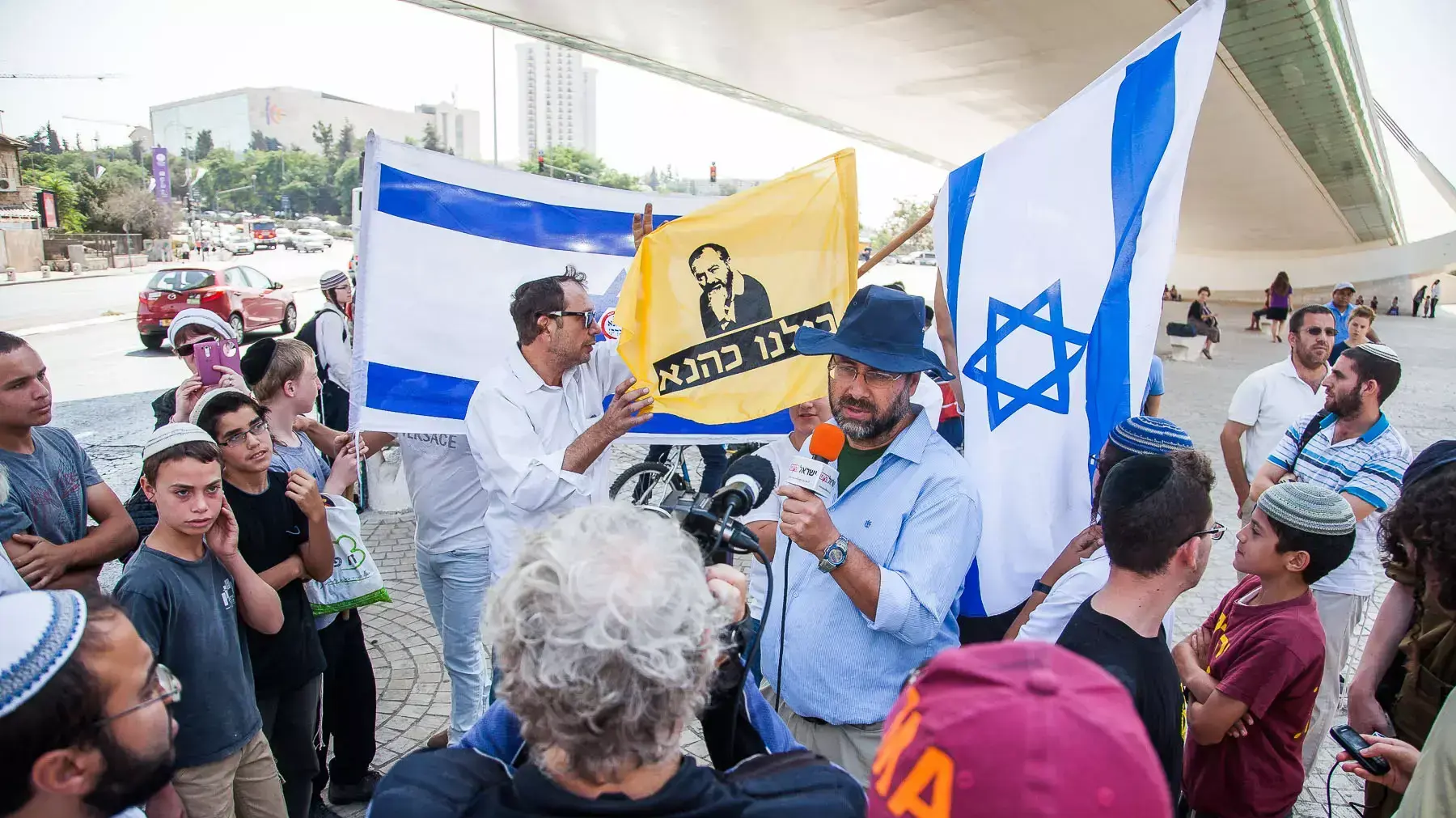 עצרת מחאה בגשר המיתרים בירושלים על רצח נעמה ואיתם הנקין בפיגוע ירי בשומרון 2 באוקטובר 2015 עצרת מחאה בגשר המיתרים בירושלים על רצח נעמה ואיתם הנקין בפיגוע ירי בשומרון 2 באוקטובר 2015