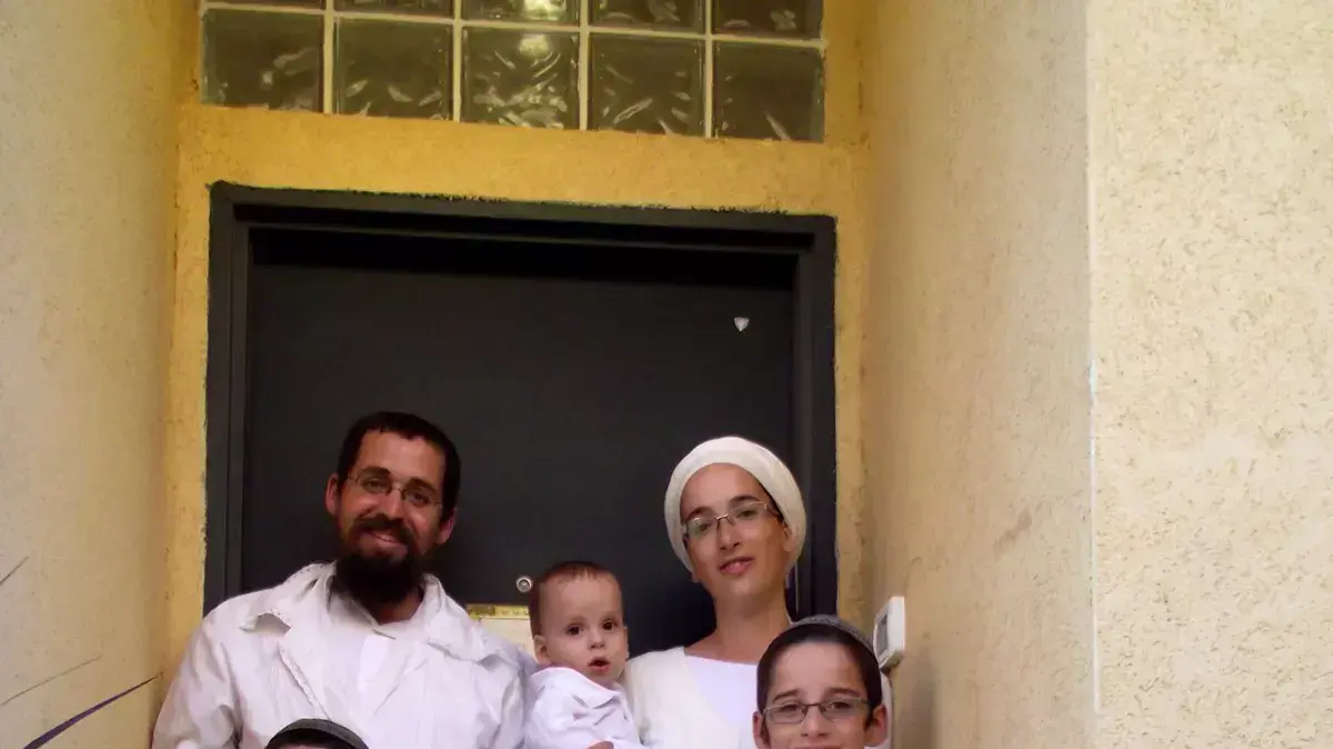 נעמה ואיתם הנקין שנרצחו בפיגוע הירי בשומרון עם ילדיהם