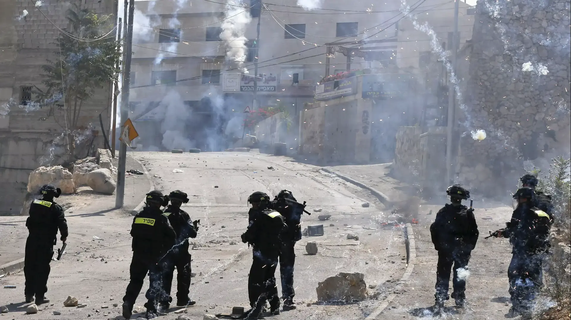 עימותים בין פלסטינים לכוחות הביטחון במזרח ירושלים, 4 באוקטובר 2015 עימותים בין פלסטינים לכוחות הביטחון במזרח ירושלים, 4 באוקטובר 2015