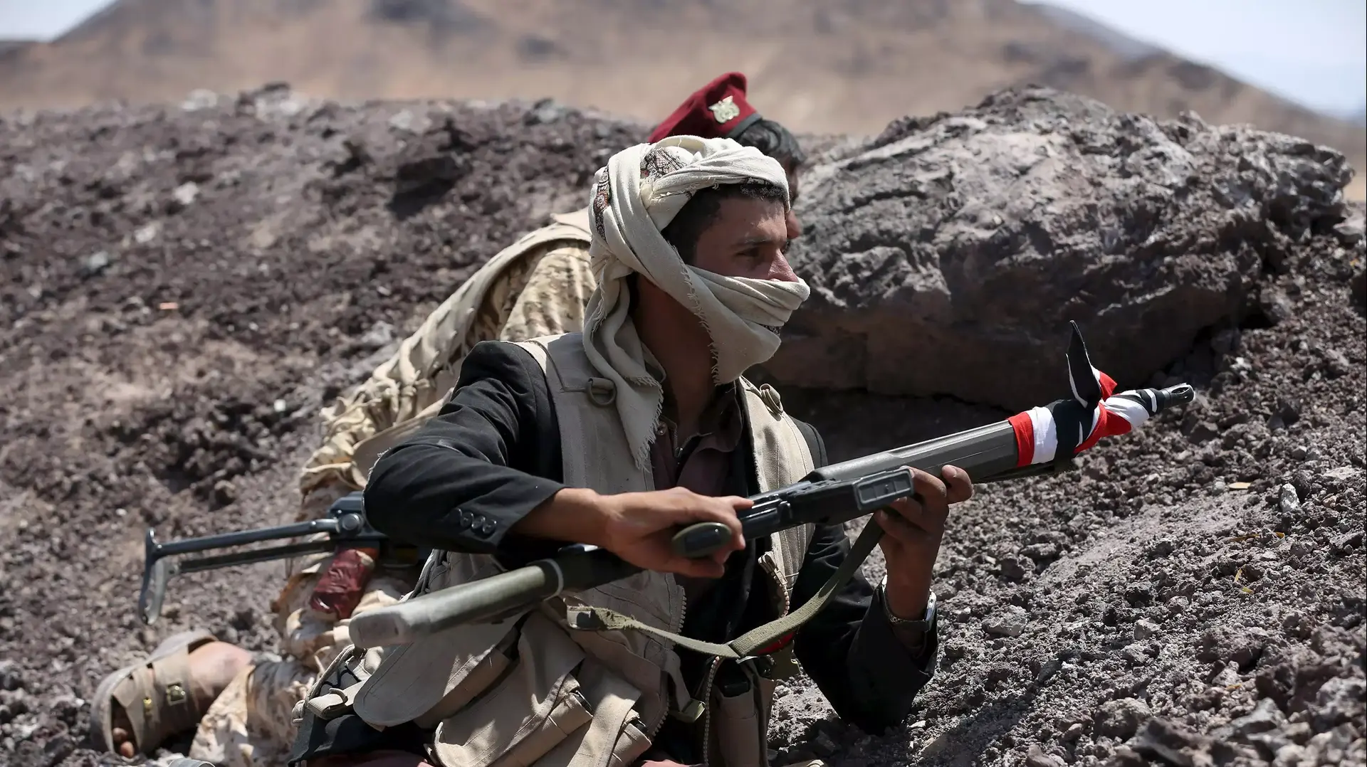 לוחמים הנאמנים לממשלת תימן, מחוז מאריב, תימן, אוקטובר 2015 לוחמים הנאמנים לממשלת תימן, מחוז מאריב, תימן, אוקטובר 2015