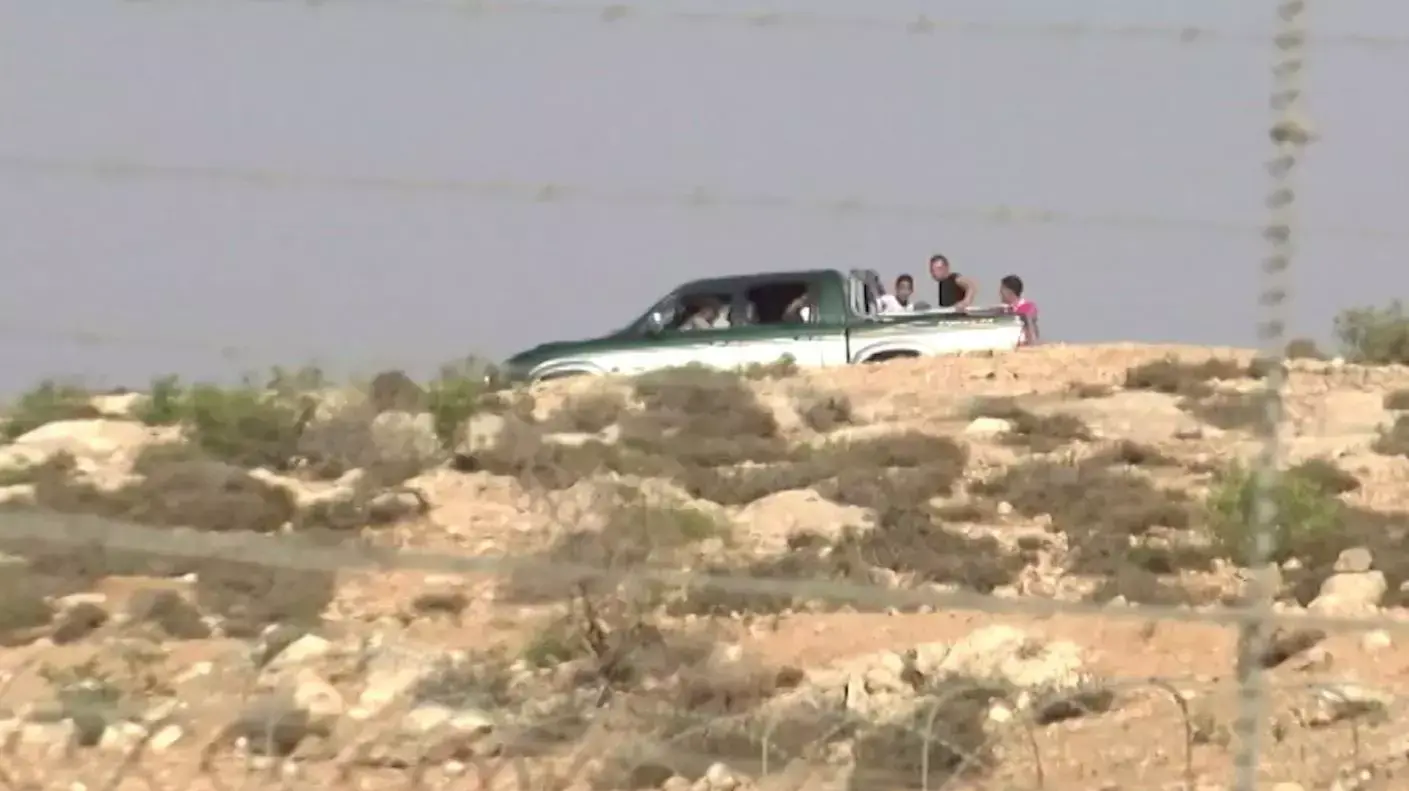 גדר הגבול הפרוצה בדרום הר חברון, נובמבר 2014 גדר הגבול הפרוצה בדרום הר חברון, נובמבר 2014