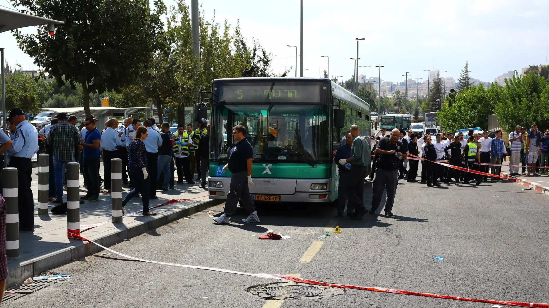 זירת פיגוע ירושלים דרך בר לב, אוקטובר 2015 זירת פיגוע ירושלים דרך בר לב, אוקטובר 2015