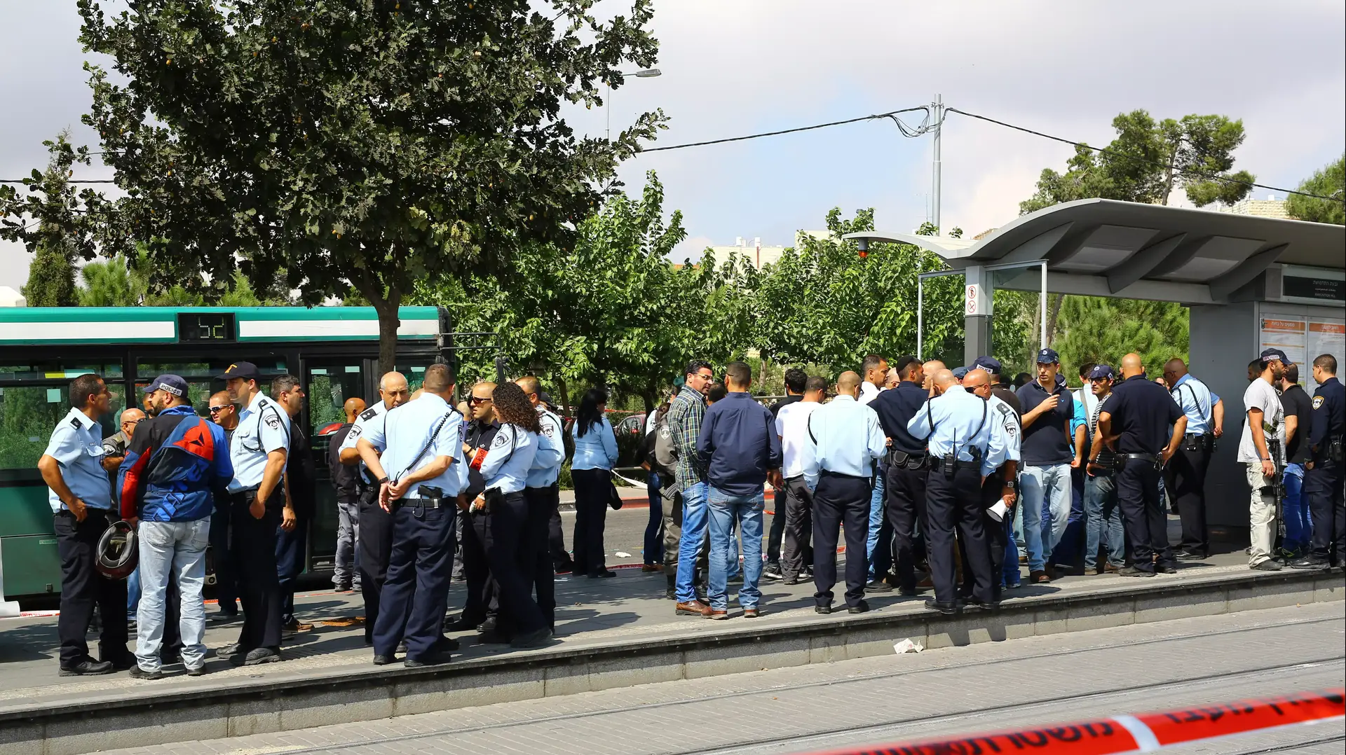 זירת פיגוע ירושלים דרך בר לב, אוקטובר 2015 זירת פיגוע ירושלים דרך בר לב, אוקטובר 2015