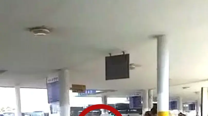 המחבלת ניסתה לדקור חייל בתחנה המרכזית בעפולה ונורתה המחבלת ניסתה לדקור חייל בתחנה המרכזית בעפולה ונורתה