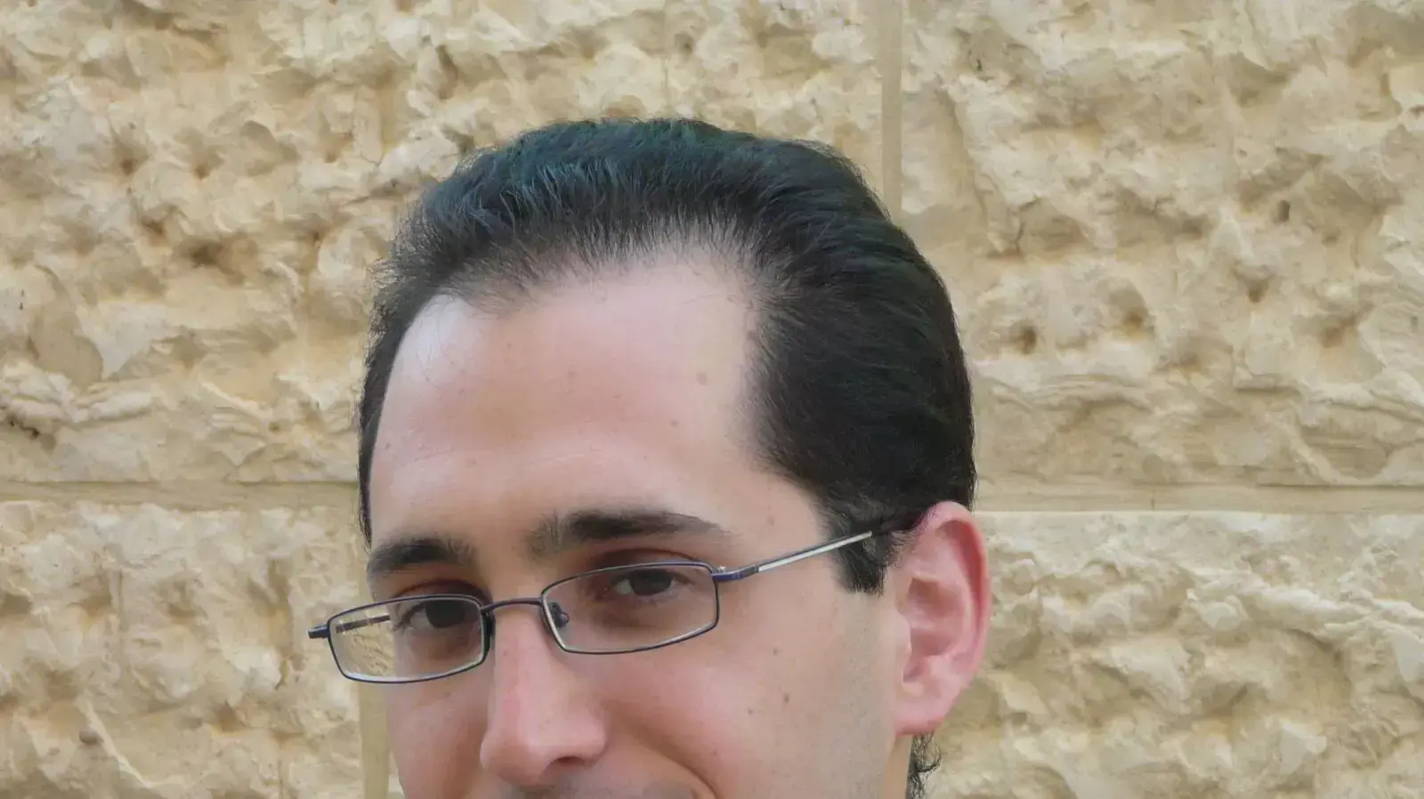 משה שנפלד, ראש עמותת "יוצאים לשינוי", למען יוצאים בשאלה משה שנפלד, ראש עמותת "יוצאים לשינוי", למען יוצאים בשאלה