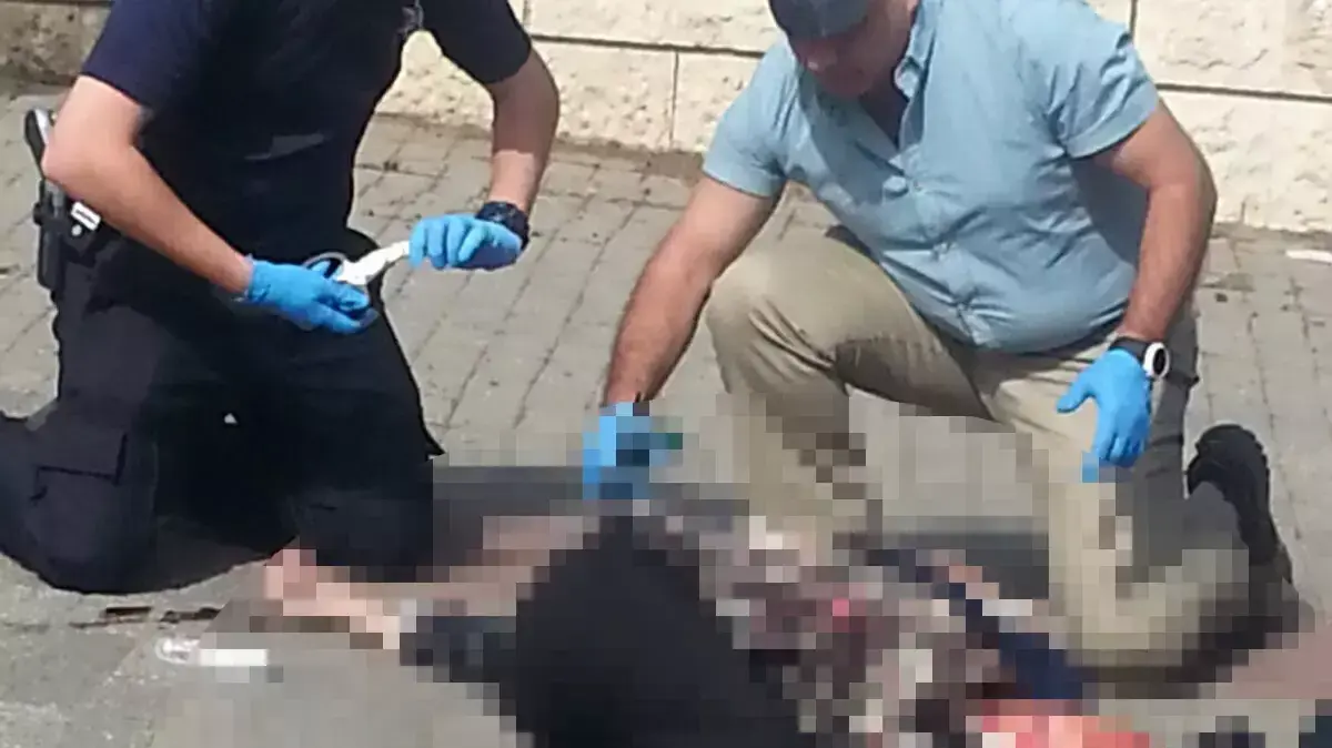 פיגוע דקירה בגבעת התחמושת, ירושלים. אוקטובר 2015 פיגוע דקירה בגבעת התחמושת, ירושלים. אוקטובר 2015