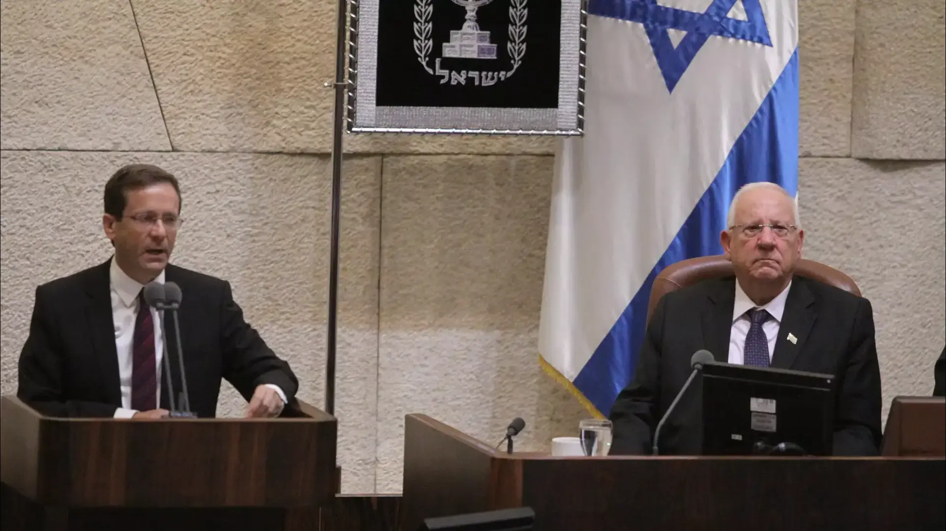 יו"ר האופוזיציה יצחק הרצוג, פתיחת מושב הכנסת, 12 באוקטובר 2015 יו"ר האופוזיציה יצחק הרצוג, פתיחת מושב הכנסת, 12 באוקטובר 2015