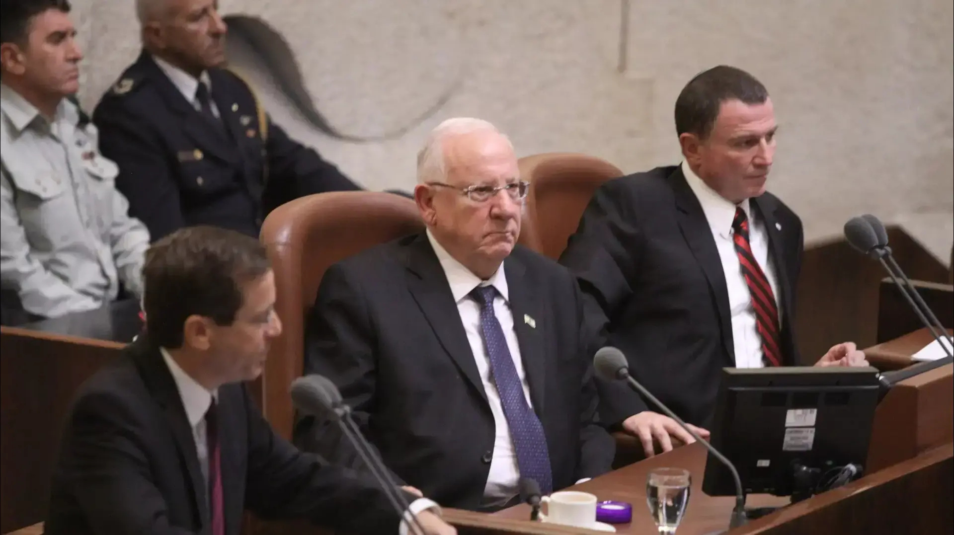 יו"ר האופוזיציה יצחק הרצוג, פתיחת מושב הכנסת, 12 באוקטובר 2015 יו"ר האופוזיציה יצחק הרצוג, פתיחת מושב הכנסת, 12 באוקטובר 2015