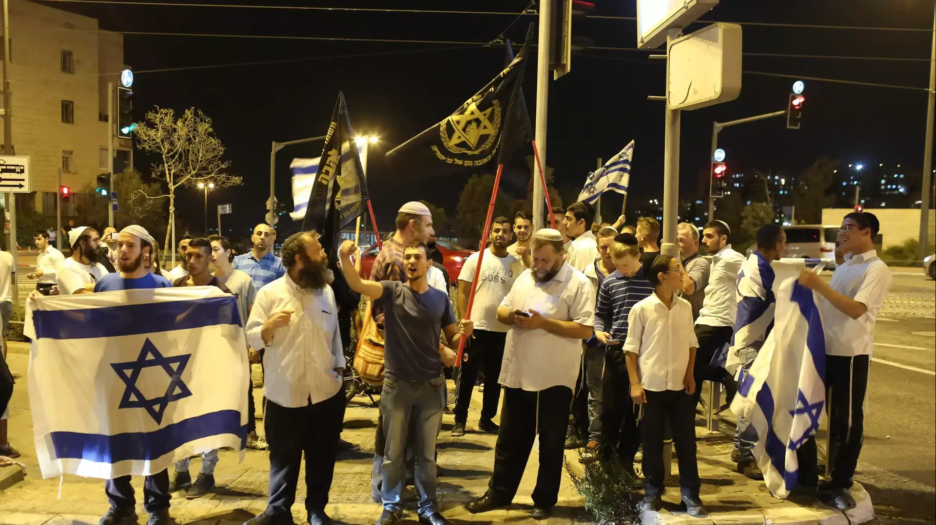 הפגנת פעילי ימין, פסגת זאב, ירושלים, 12 באוקטובר 2015 הפגנת פעילי ימין, פסגת זאב, ירושלים, 12 באוקטובר 2015