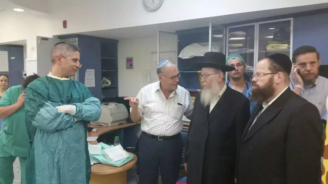 שר הבריאות יעקב ליצמן, בית חולים שערי צדק, 13 באוקטובר 2015 שר הבריאות יעקב ליצמן, בית חולים שערי צדק, 13 באוקטובר 2015