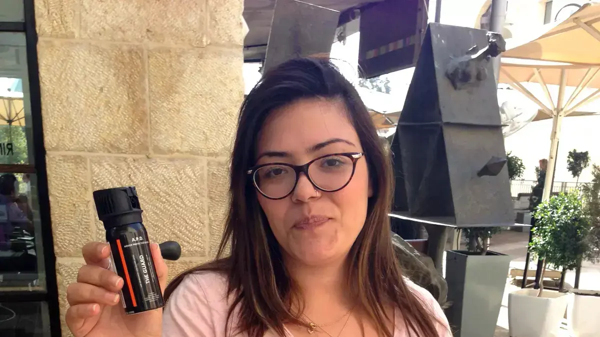 הודיה כהן, מצוידת בגז מדמיע, אוקטובר 2015 הודיה כהן, מצוידת בגז מדמיע, אוקטובר 2015