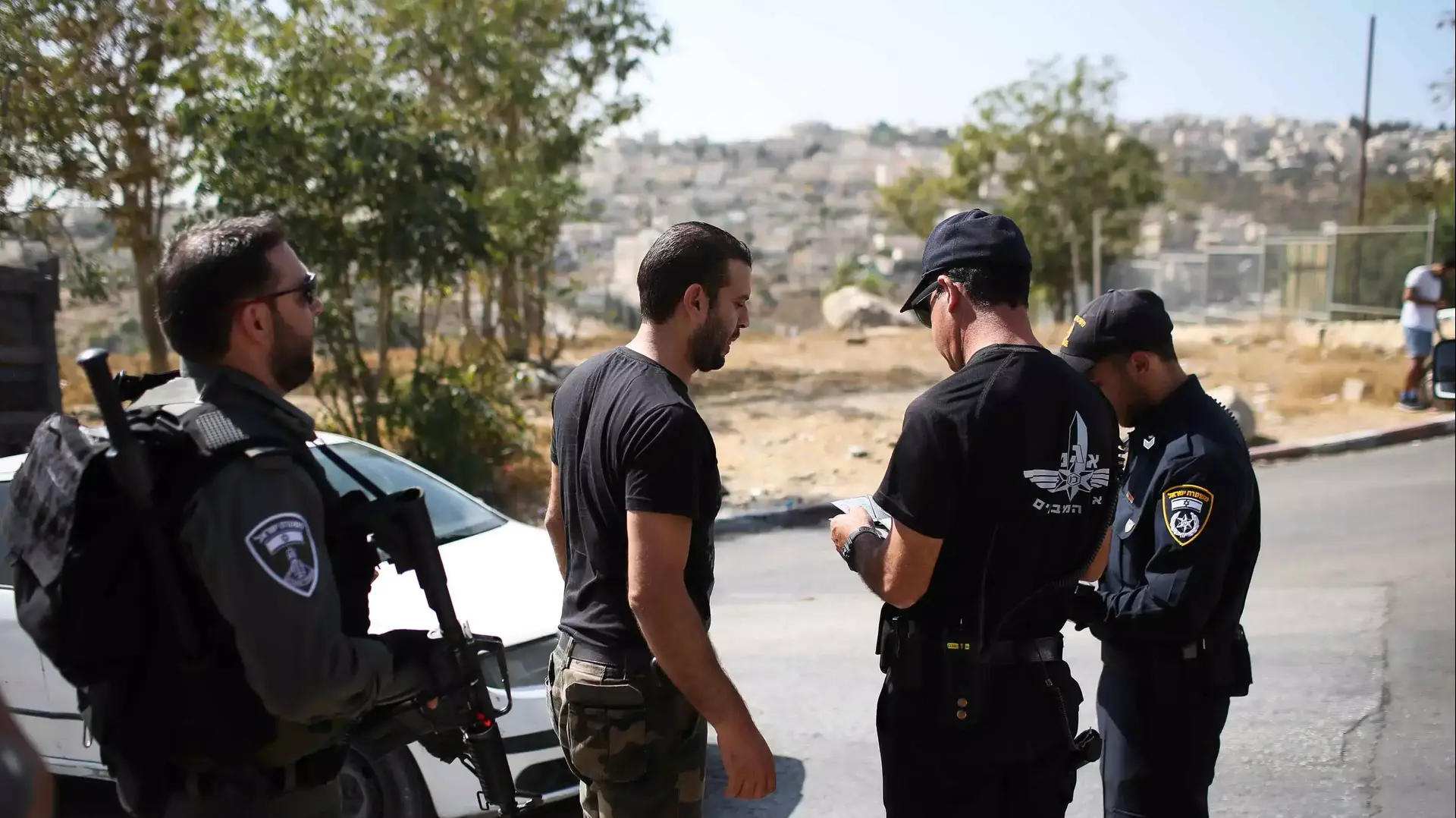 כוחות משטרה מתוגברים ליד ג'בל מוכבר, 14 באוקטובר 2015