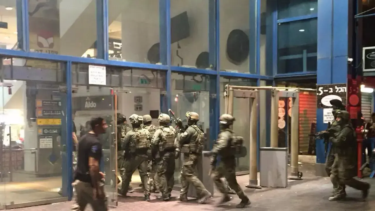 פיגוע דקירה באוטובוס, התחנה המרכזית ירושלים. אוקטובר 2015 פיגוע דקירה באוטובוס, התחנה המרכזית ירושלים. אוקטובר 2015