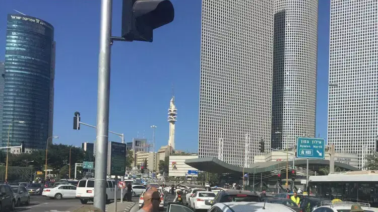 מחלף השלום נחסם לתנועה, תל אביב, 15 באוקטובר 2015 מחלף השלום נחסם לתנועה, תל אביב, 15 באוקטובר 2015